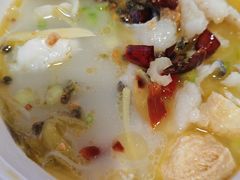 -江渔儿酸菜鱼(映月湖环宇城店)