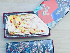 榄仁萨其马-白天鹅宾馆·美食屋