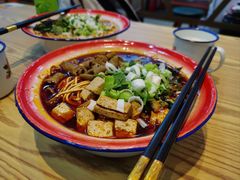 -刘二姐襄阳牛肉面(鸟巢店)