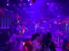 -喜鹊音乐酒馆(西街店)