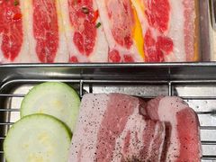-蚂蚁洞·烤肉大营地(上海静安大悦城店)