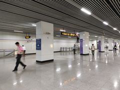 -龙溪路(地铁站)