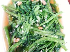-Dang restaurant (patong phuket)