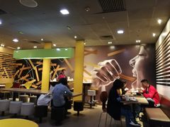 -麦当劳(海岸城店)