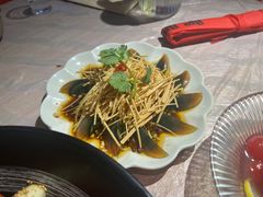 -肥肥虾庄·金牌油焖大虾(沙湖店)