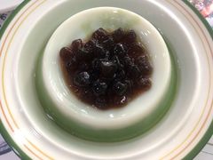 斑斓撞奶布丁-糖潮糖水铺(省府店)