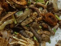 手抓海鲜-1910老鲁味海鲜·戳子肉·青岛菜(金沙滩店)