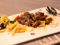 黑椒鹅肝和牛粒-RIVIERA 松鹤楼(外滩店)