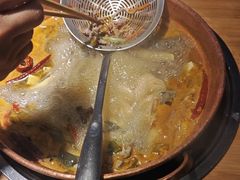 -洱火云南酸菜牛肉火锅(石景山当代商城店)