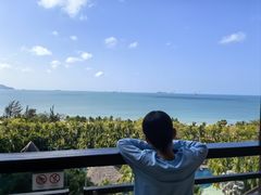 -三亚湾海居雅高铂尔曼度假酒店