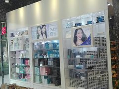 -一代眼镜·蔡司配镜(浦东大拇指广场店)