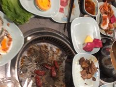 -金滏山烤肉·海鲜·火锅自助餐厅(襄阳万达店)