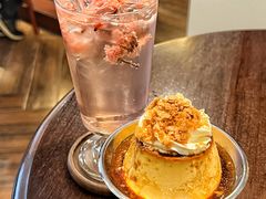 -Café Monson