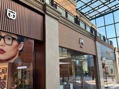 -M Stand(蓝色港湾店)