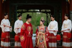 -金海岸婚纱摄影(塘沽店)