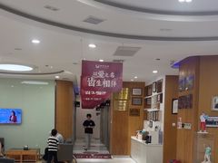 -雅悦齿科(顾村公园店)