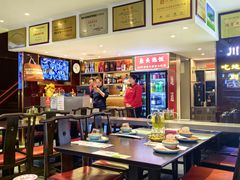 -川流不息·地道川菜·小龙虾(松东路店)