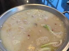 -老来福·非遗酸汤兔(凯旋路店)