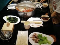 -犇犇潮汕鲜牛肉火锅(华阳店)