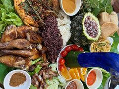 -沐毫傣泐云南菜孔雀宴•手抓饭傣味烧烤(曼听公园店)