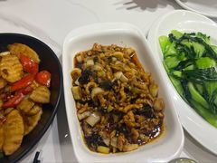 -刘胖子家常菜·蹄花焖藕(中南店)