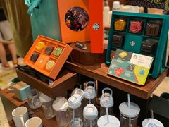 零售区-星巴克臻选(广州沙面店)