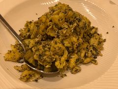 香椿苗炒土鸡蛋-扬州香格里拉·香宫中餐厅