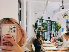 -Fridi Patisserie Cafe