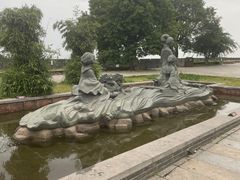 -巴陵广场