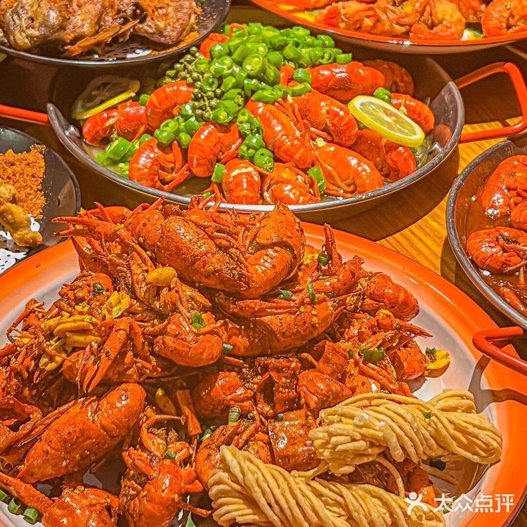 有任何人没吃过这家咸蛋黄龙虾🦞我都会伤心