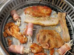 -汉金城海鲜烤肉自助百汇(威海威高广场店)
