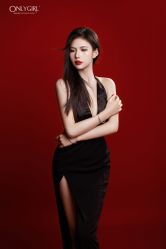 -onlygirl摄影美学馆高端定制(江滩店)