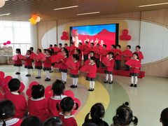 -上海青草地幼儿园