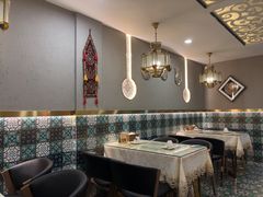 -欧提汗·新疆餐厅·清真(银都路店)