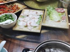 -周老三跷脚牛肉·全牛火锅(非遗传承店)