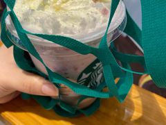 -星巴克臻选(盐城金鹰聚龙湖店)