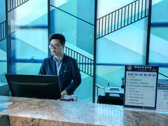 -珠海拱北口岸智选假日酒店