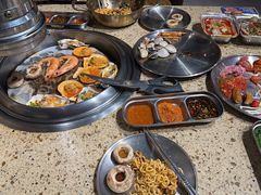 -姜胖胖韩式自助烤肉(光明万达店)