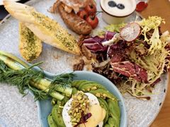 -Mark&Mars Restaurant