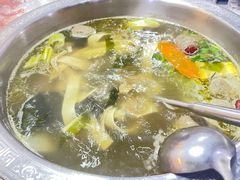 -乡土黄·鲜牛肉火锅·小龙虾(兴业街店)