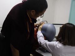 -上海大学附属上海和平眼科医院