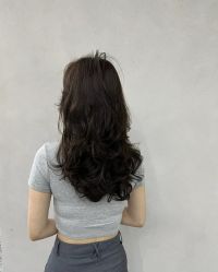 -十六番发型师事务所