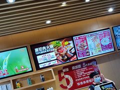 -南城香·饭香串香馄饨香(赵公口店)