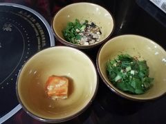 -黄利砖万峰林布依特色酸笋牛肉馆