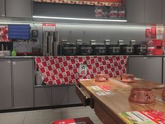 -成都你六姐·牛肉冒菜(信泰中心商场店)