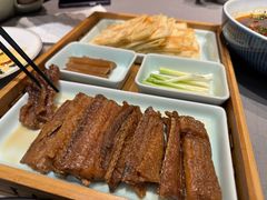 招牌烙饼卷带鱼-北平食府·北京烤鸭(北京西站六里桥店)