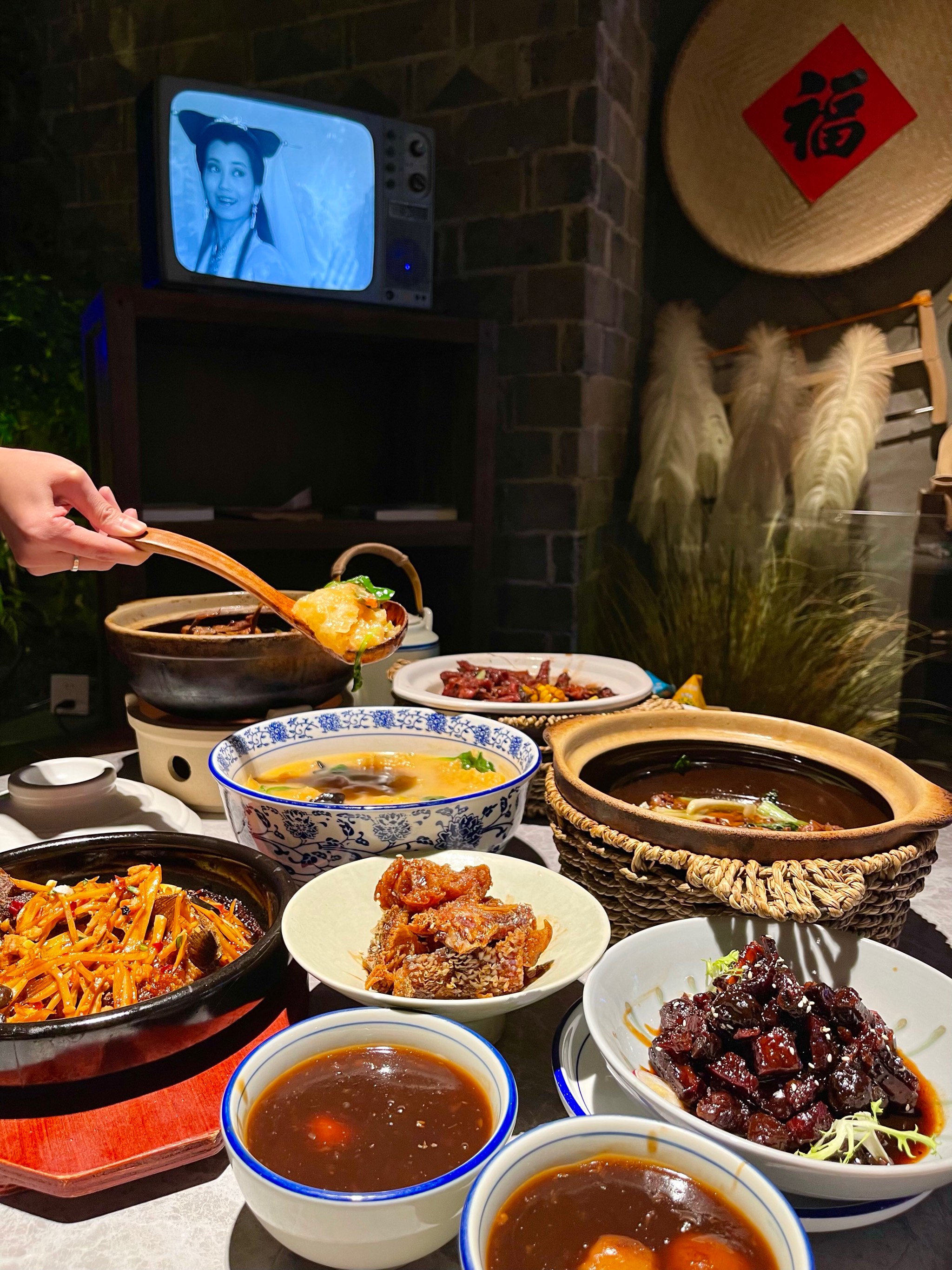 南京美食情侣餐厅推荐（南京适合情侣吃晚饭的地方） 南京美食情侣餐厅保举
（南京得当
情侣吃晚饭的地方）《南京适合情侣吃饭的餐厅》 美食资讯