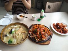 -西安外国语大学-学生食堂(栾树大道店)