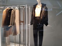 -ZARA(万达广场二七店)
