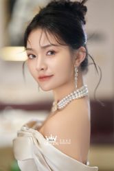 点击看大图 -艾拉·女王婚纱礼服馆